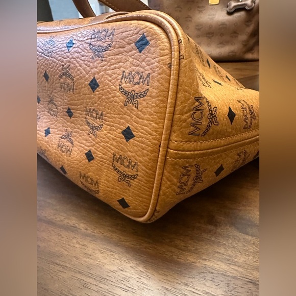 MCM Luisa Visetos - Picture 10 of 14